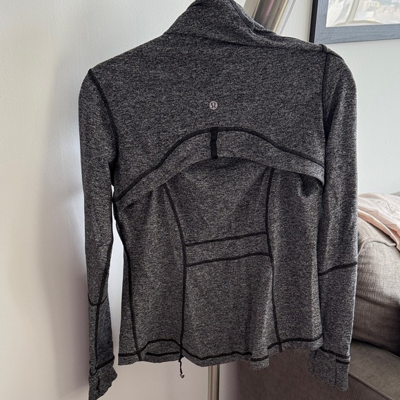 Lululemon Athletica Heathered Black Jacket - Picture 2 of 4